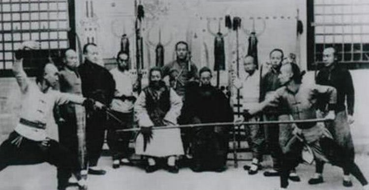 慈禧太后|慈禧太后的贴身保镖,武功到底有多高?只用一招就将霍元甲撂倒