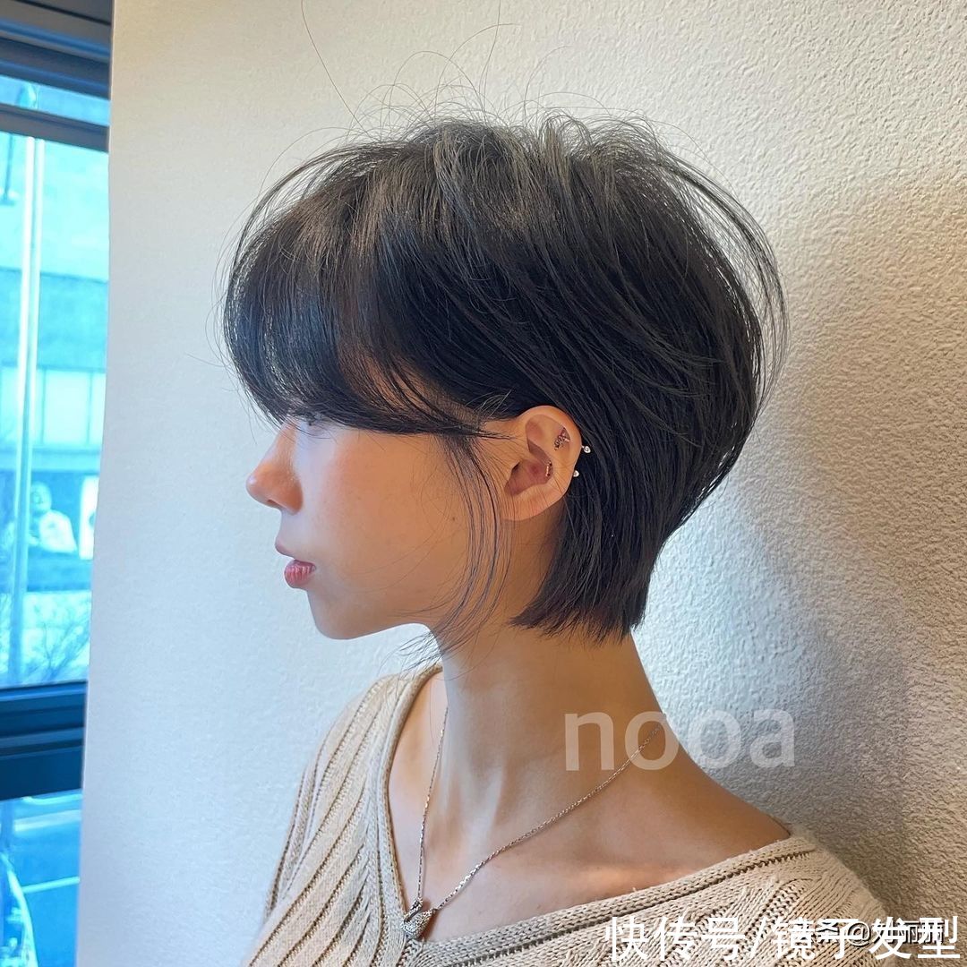 蓬松度 18款好看的发型，看完我都想试一试，你喜欢吗