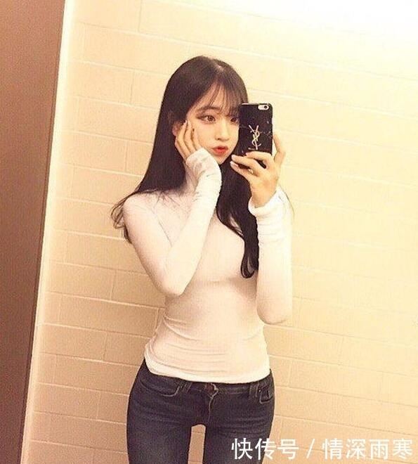  紧身|时尚穿搭：紧身牛仔裤展现女神气质，显瘦好搭配！