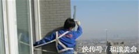 飘窗|新房装修空调没地放,老婆让把飘窗切个洞,师傅夸赞真聪明!