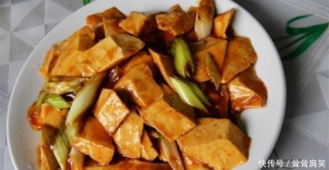 豆腐这么烧,连汤汁下饭吃,实在太美味,一盘完全不够吃!