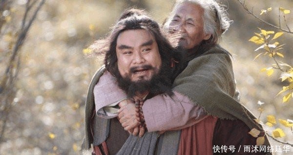  此人是梁山地察星, 身在公门却不识江湖险恶, 成最孤独之人