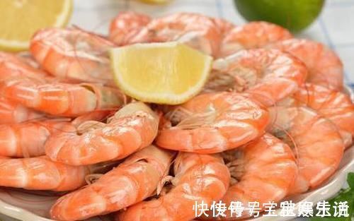 水煮大虾|煮出来的大虾,为什么又老又柴?饭店大厨:用错水了,怪不得难吃