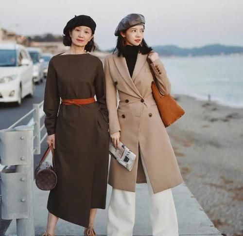 减龄大气！三木妈妈的“轻奢风格”太实用，选对单品，轻松逆龄