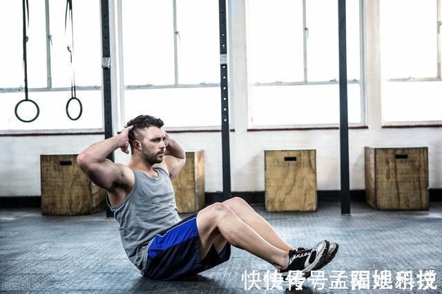 动作|一套最实用的腹部训练,坚持4周,练出男人的六块腹肌