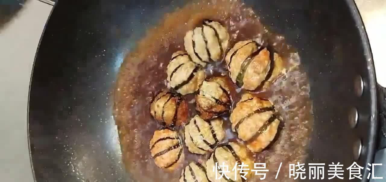 客家茄子酿肉,外焦里嫩咸香微辣,配米饭再好不过啦!