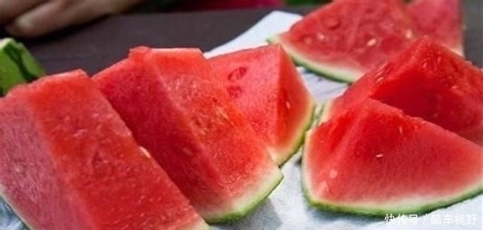 中国|日本游客来中国吃自助餐,只吃这样东西,老板笑了来送钱的吧