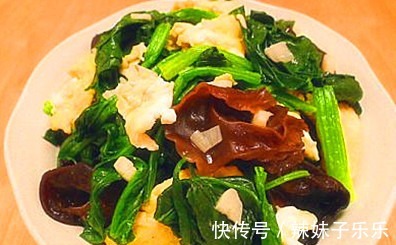 鸡蛋|菠菜是一道美味的家常菜,维生素含量比较高,营养丰富,好吃美味