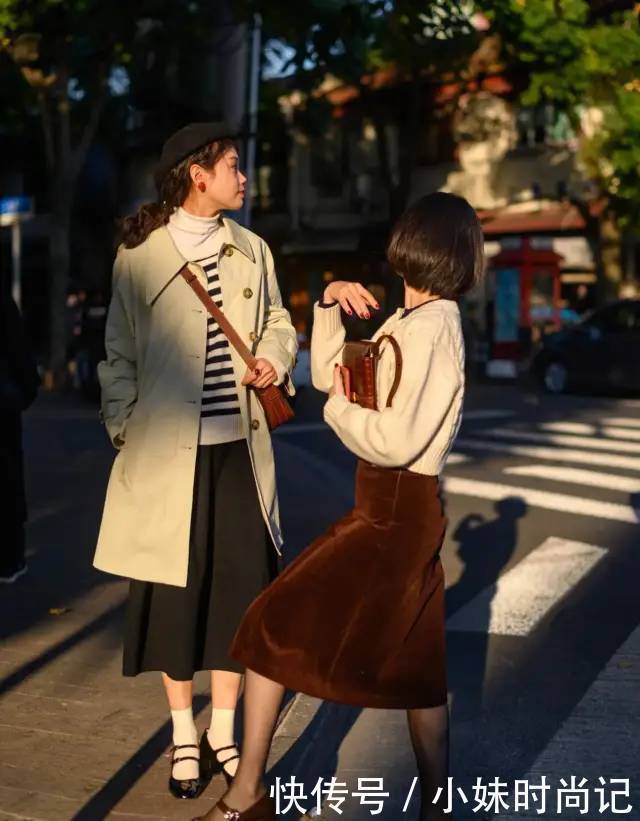 长外套与高领上衣叠穿尽显女性魅力, 长外套搭配技巧