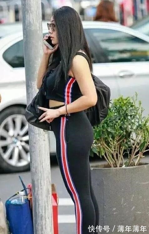 小姐姐 打底裤唤出“活力美”,显出气质与优雅!