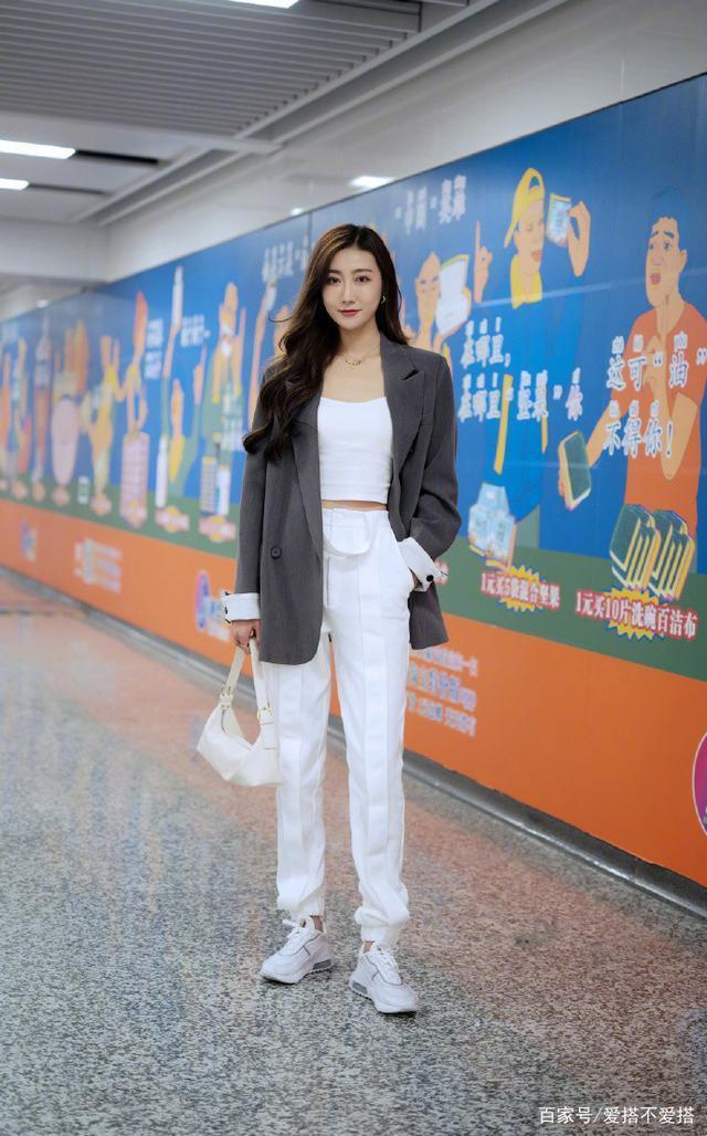  长度|收起你的阔腿裤吧，今年的“裤王”是它，显高显瘦，小个子也合适