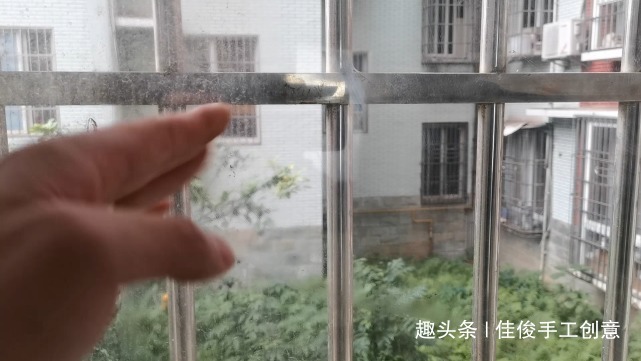 白醋和洗衣液混合真厉害,解决了家家户户的难题,学会回家试试!