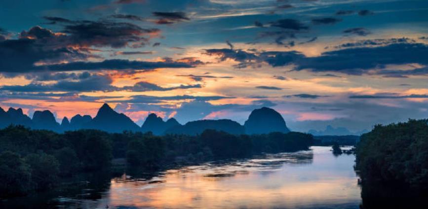  开篇|李煜高水平之作，仅开篇6个字就出手不凡，词中之帝填词已入化境