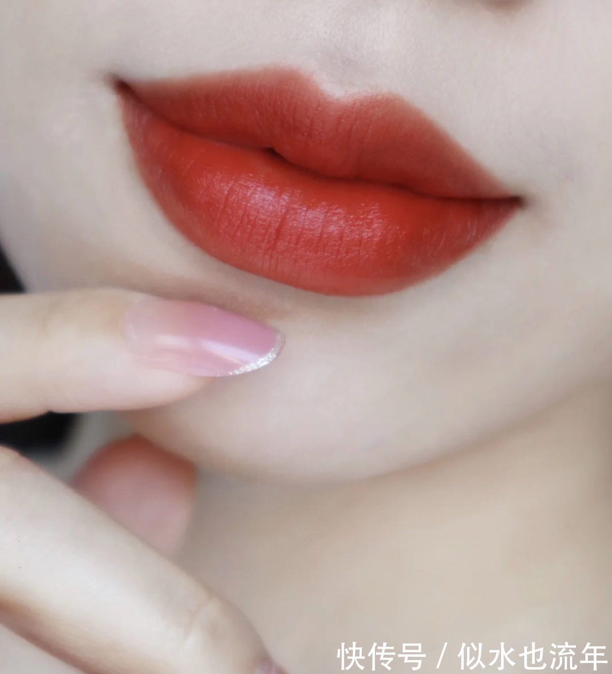 花钰|好看的口红有哪些?这些显白滋润口红,滋润不拔干,高级显肤白