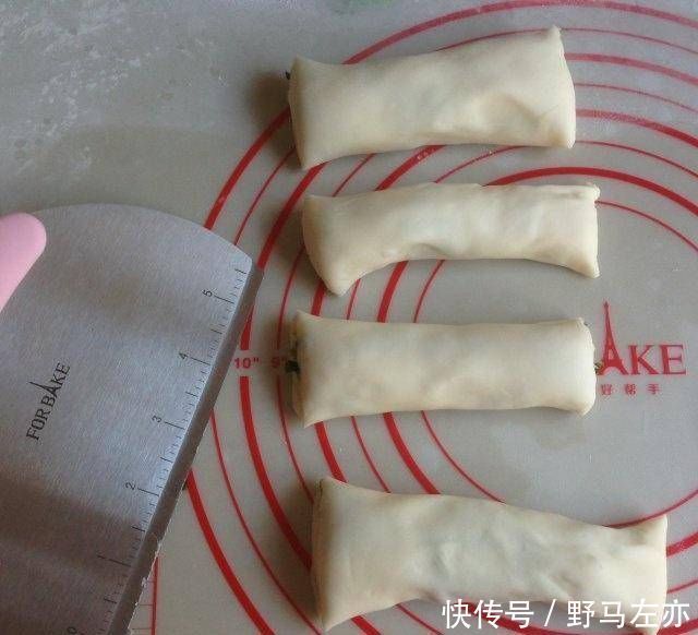 一步一步地，厨房可以做一个如此美味的烤饼