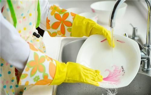 幽门螺旋杆菌|现在癌症越来越多,医生提醒︰洗碗时3个坏习惯赶紧改正