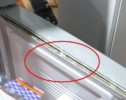 妙招|冰箱封条长了霉斑怎么办?教你一个小妙招,轻松一擦干净又除菌
