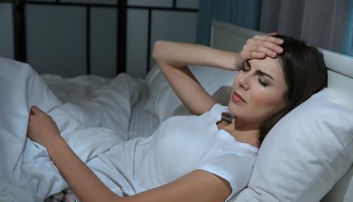 失眠|失眠的“天然克星”被发现,睡前喝一点,告别失眠,酣睡到天亮