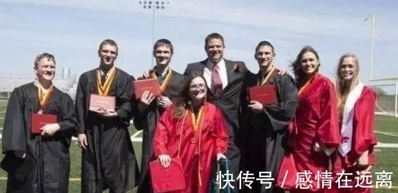 七胞胎|全世界唯一存活的七胞胎长大后的样子,每一位都可以独当一面