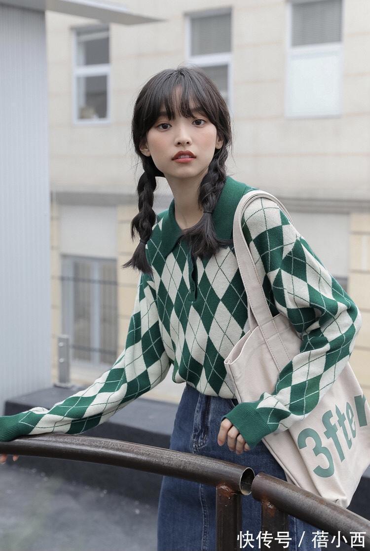 帆布鞋|谁说穿搭要重样?每天只换一件上衣,就能让你的秋天与众不同