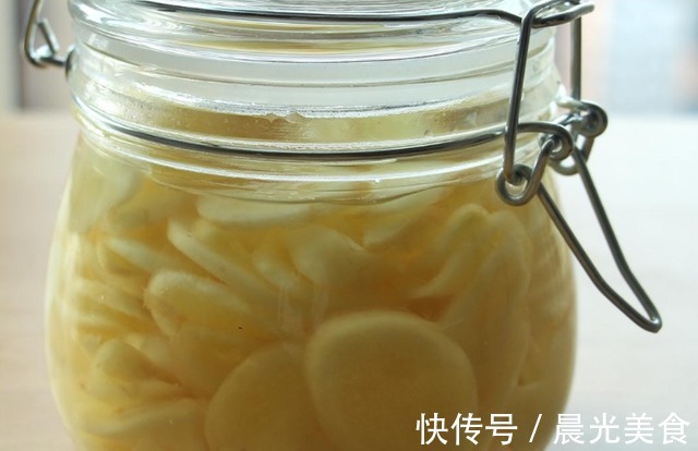 一坛|遇到这菜别放过，腌一坛慢慢吃，祛湿散寒，健健康康度一夏