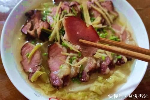 天冷多吃蒸菜,这菜蒸一蒸就出锅,鲜美到流口水,好吃到停不下筷