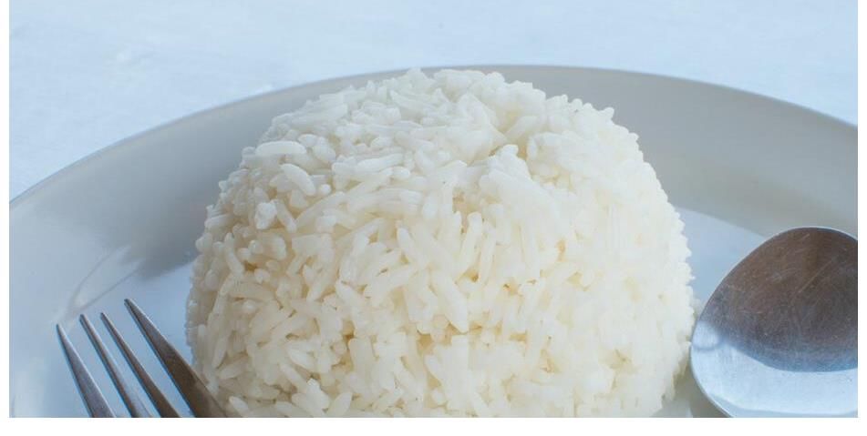 煮米饭，除了加水之外，2种调料不可少，米饭又香又软，粒粒分明