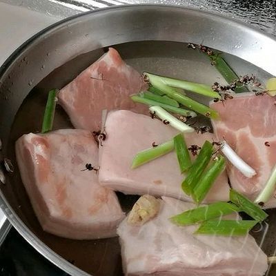 小葱|#烤究美味 灵魂就酱#酱香回锅肉，不要太好吃