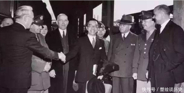 江冬秀@此人虽一生拿了36个博士学位,却满身坏习惯,可北大也不敢开除他