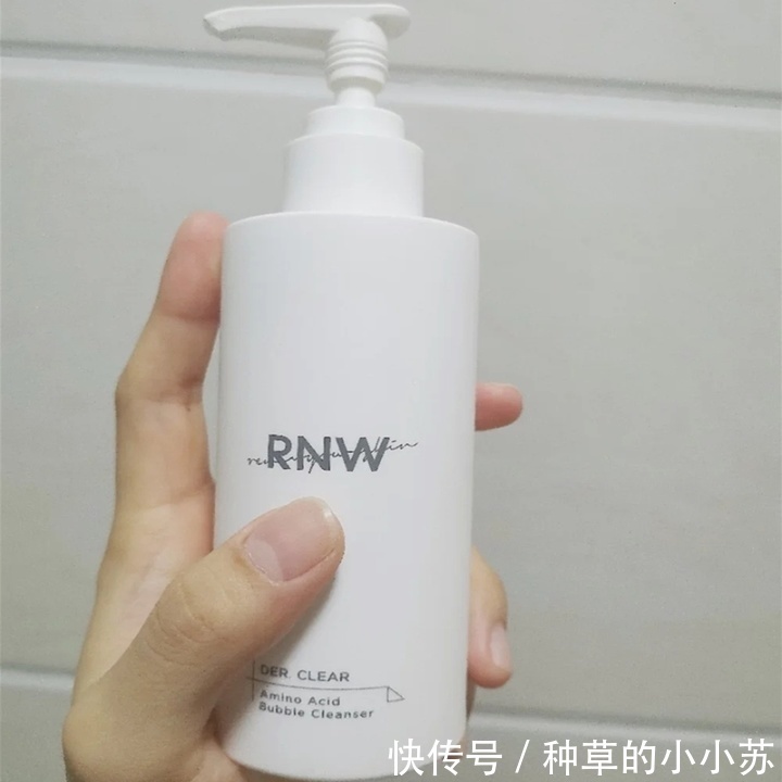痘痘|因为"颜值"太低而冷门的洗面奶,用过之后,却意外的好用