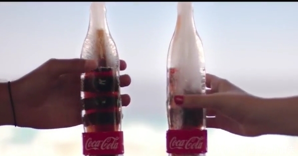 地方|可口可乐推出新包装,喝完瓶子就会消失,全世界只有两个地方有的买!