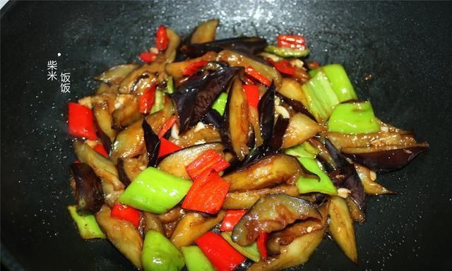 好吃|茄子简单又好吃的做法，不用油炸，不用腌，软烂鲜香赛过吃肉