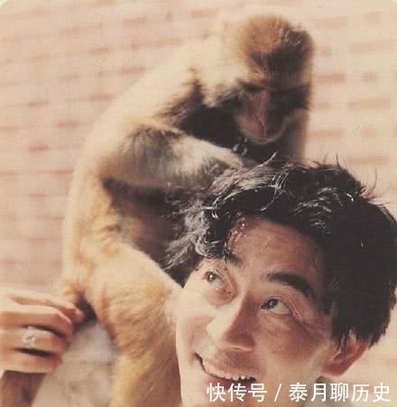 中国唯一合法有两张身份证的人,红遍神州大地,真名却十人九不知