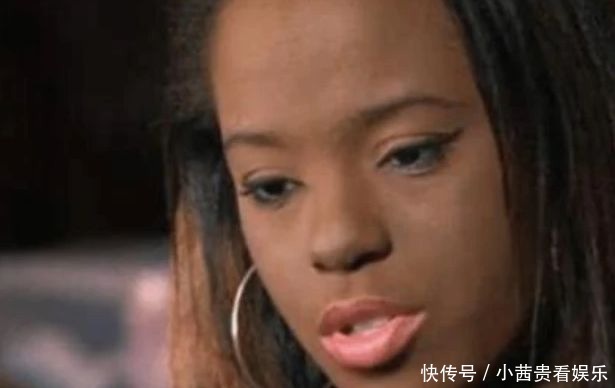 連續7年女子天天化妝,家人沒見過她素顏,得知化妝原因讓人心疼