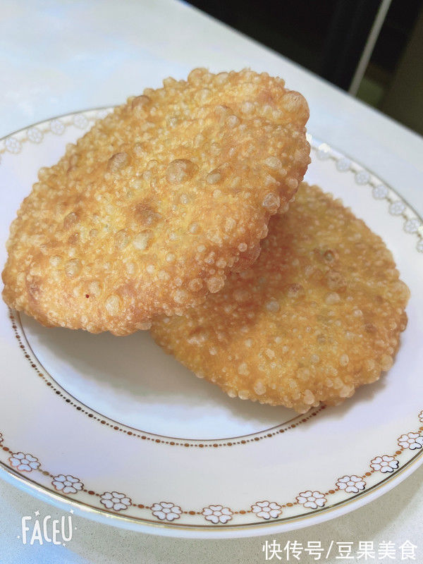 不用油皮、酥皮，照样酥脆的粉条肉酥饼