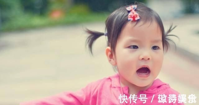 刘女士|坐公交时女儿突然大哭不止,宝妈转身就报警,众人都夸孩子机智