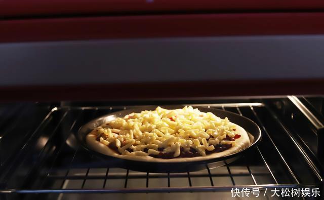 披萨|一份双拼披萨,吃了收获双倍快乐