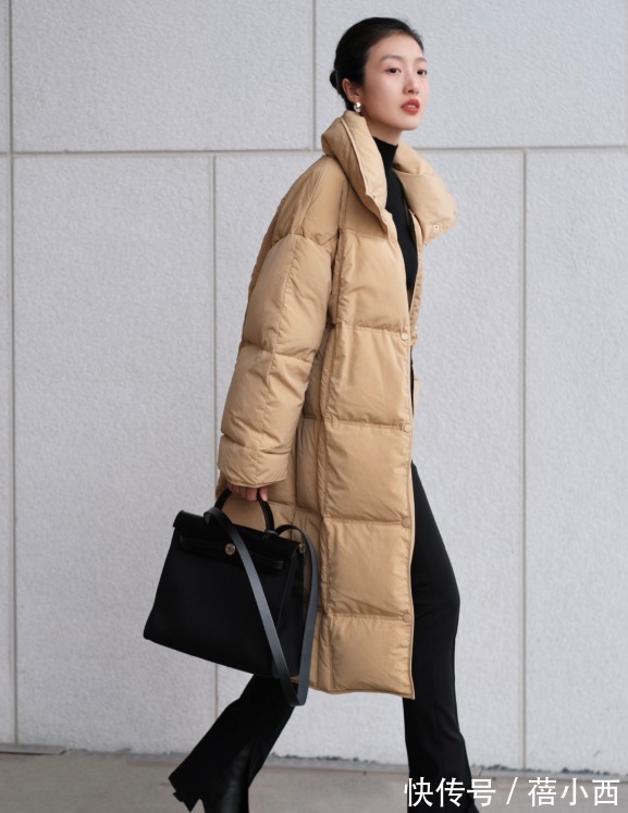 今年建议少穿“大衣”多穿“羽绒服”,学博主这样穿,保暖还洋气