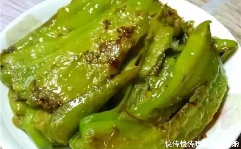 饭店|饭店大厨透露做虎皮青椒,别直接下油锅否则不“起皮”不入味