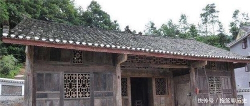 豪宅|那个住着8亿“豪宅”的贫困户,为何将祖传房屋捐赠?后来怎样了?