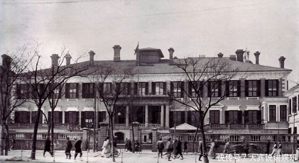 胡适买汽车后请鲁迅乘车,鲁迅拒绝了?没有这回事