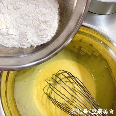 蛋白|「缤纷下午茶」神奇的魔法蛋糕