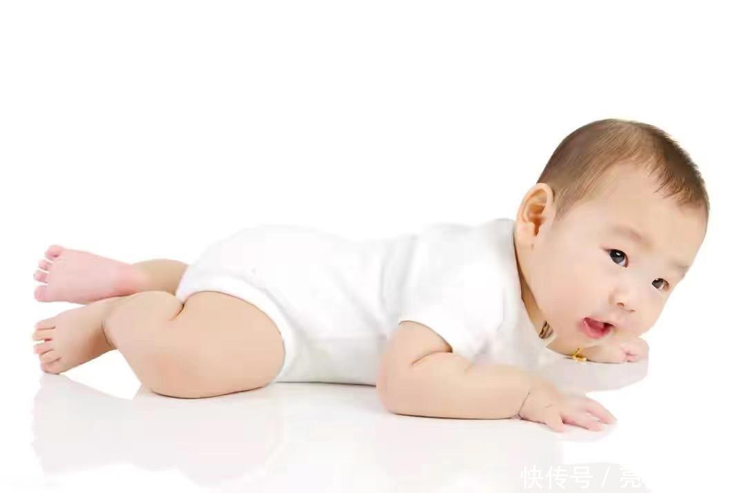 儿科医生|别再制止宝宝爬行了,原来好处这么多,想让娃聪明就赶快训练吧