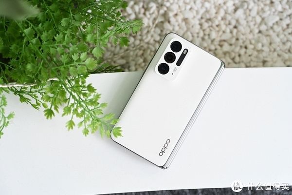 折叠屏|哪种折叠屏手机更有优势？华为P50 Pocket对比OPPO Find N