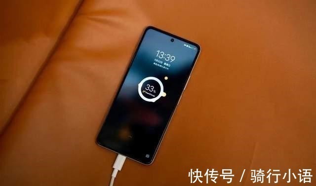 vc|iQOO Z5怎么样外观颜值高,性能续航屏幕表现均出色!