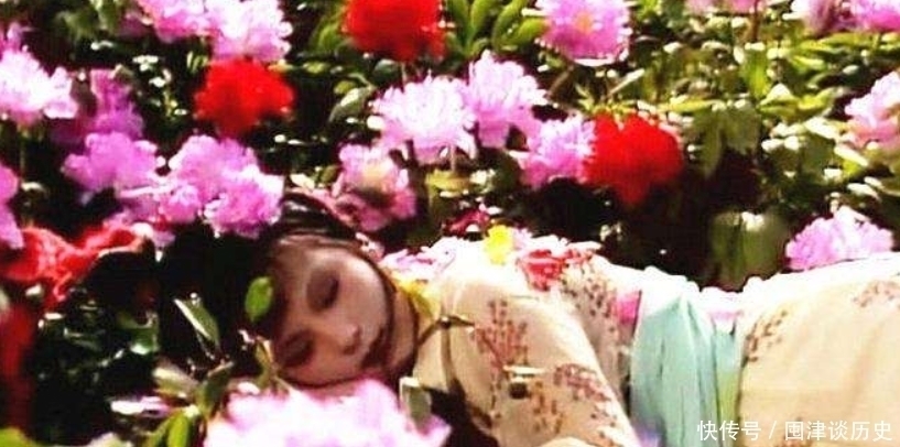 四大家族|红楼梦中,史湘云熬夜做针线活,真的很穷吗?超越普通人太多