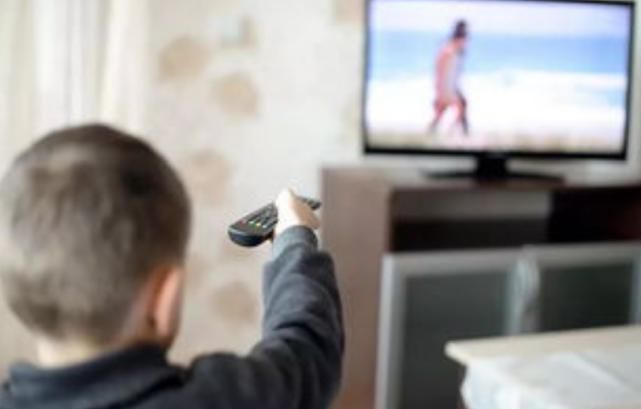 孩子|只有30的性早熟容易被发现，孩子若常做这些事，父母该留意了