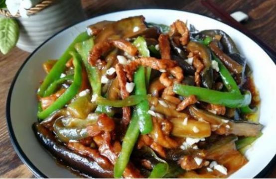 整理16款简单美味推荐,普通食材成就经典美食,为家人做大餐吧