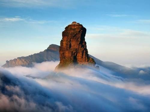 中年|贵州一座5A级名山，被列入世界自然遗产名录，最高海拔2572米