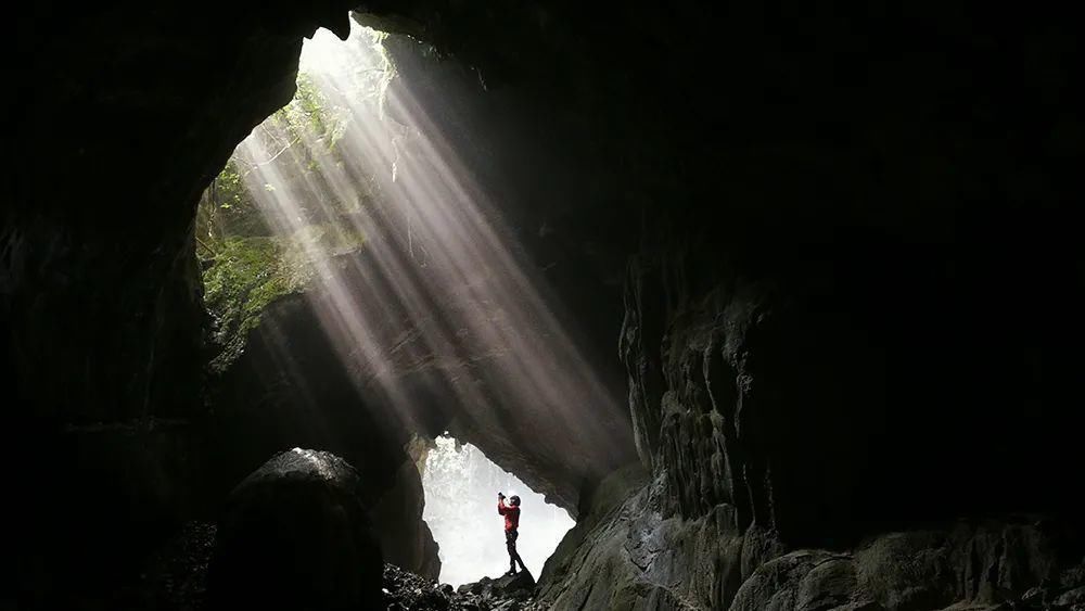 世上|世界第一！28个大坑，全世界极限运动大神一生最想去的地方！